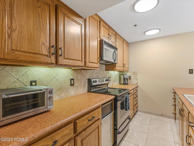 1574 N Deer Valley Drive N Drive, Park City, UT 84060