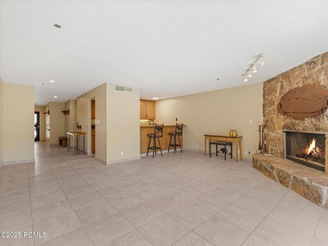 1574 N Deer Valley Drive N Drive, Park City, UT 84060