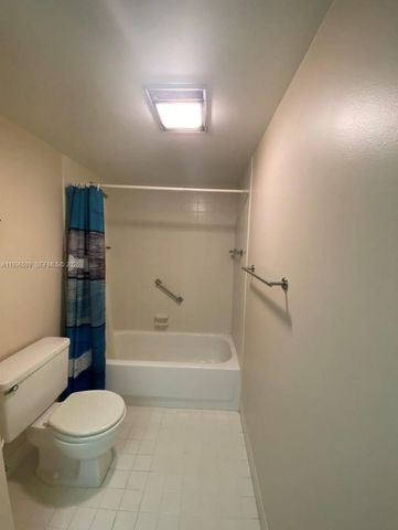 2703 Nassau Bend E2, Coconut Creek, FL 33066