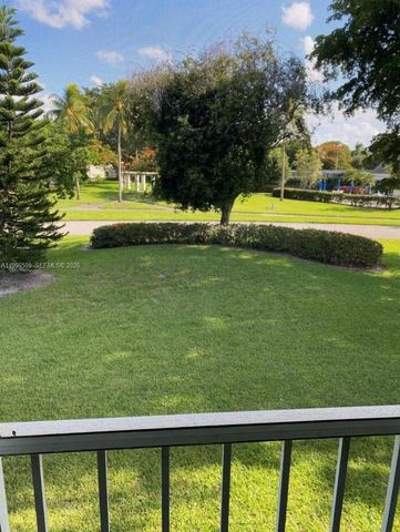 2703 Nassau Bend E2, Coconut Creek, FL 33066