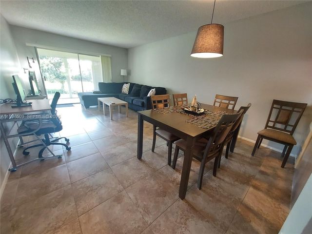2703 Nassau Bend E2, Coconut Creek, FL 33066