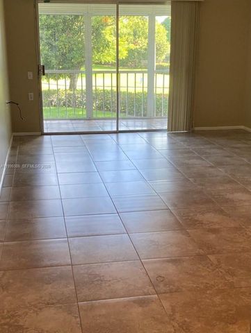 2703 Nassau Bend E2, Coconut Creek, FL 33066