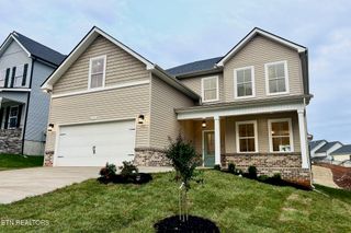 1205 Madison Oaks Rd, Knoxville, TN 37924