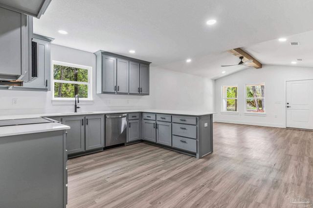 404 Bremen Ave, Pensacola, FL 32507