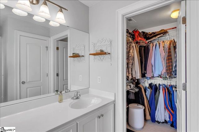 14 Manorwood Court, Simpsonville, SC 29681