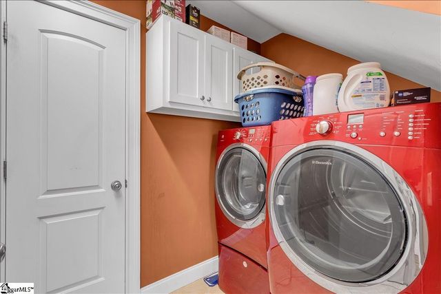 14 Manorwood Court, Simpsonville, SC 29681