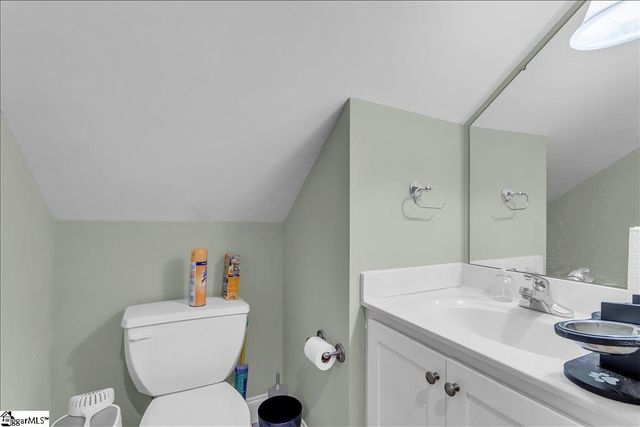 14 Manorwood Court, Simpsonville, SC 29681