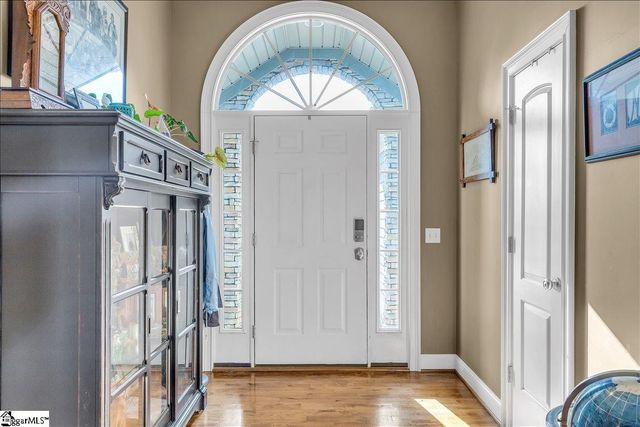 14 Manorwood Court, Simpsonville, SC 29681