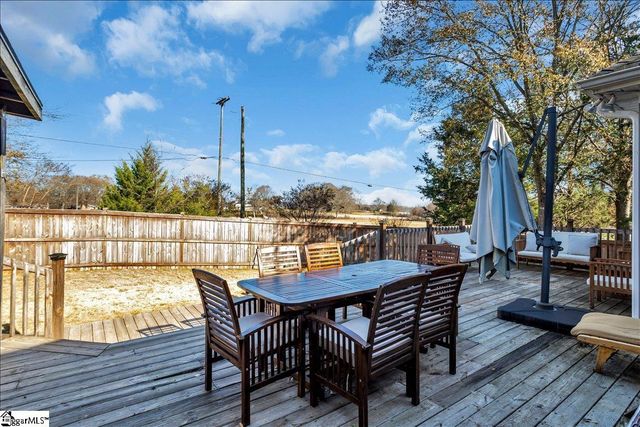 14 Manorwood Court, Simpsonville, SC 29681