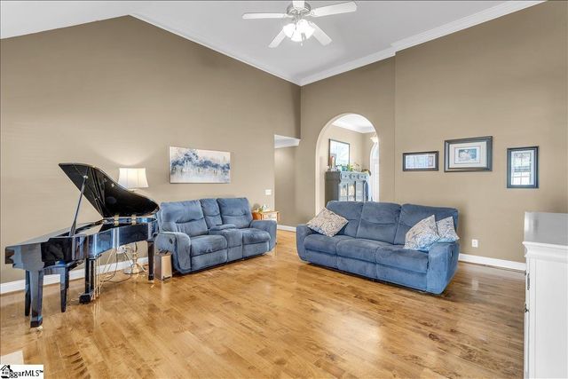 14 Manorwood Court, Simpsonville, SC 29681