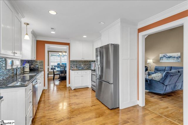 14 Manorwood Court, Simpsonville, SC 29681