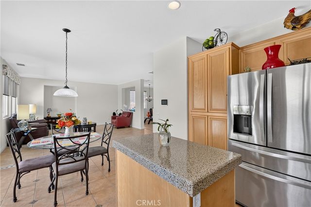 289 Kieswetter, Colton, CA 92324