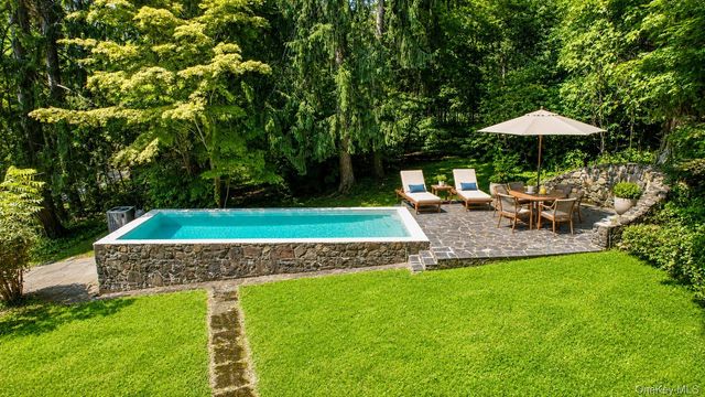 1320 Albany Post Road, Croton-on-hudson, NY 10520