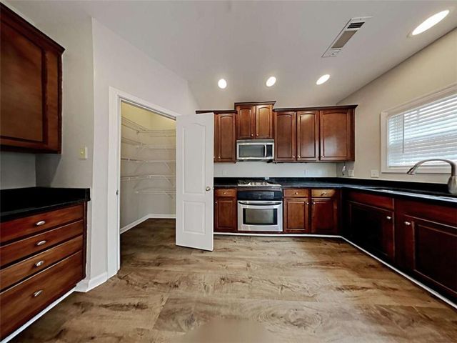 14 Stone Court, Newnan, GA 30265