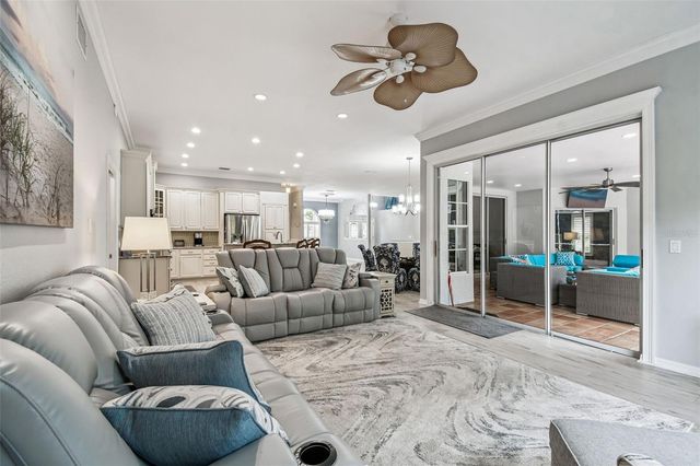 7487 SOUTHAMPTON, Spring Hill, FL 34606