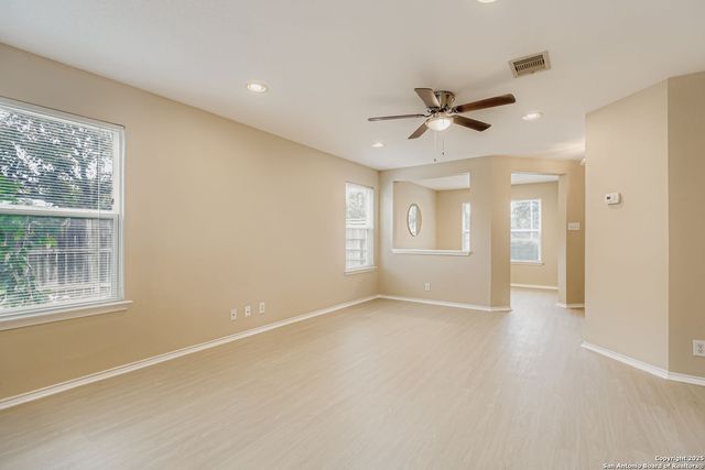 203 Adelaide Oaks, San Antonio, TX 78249