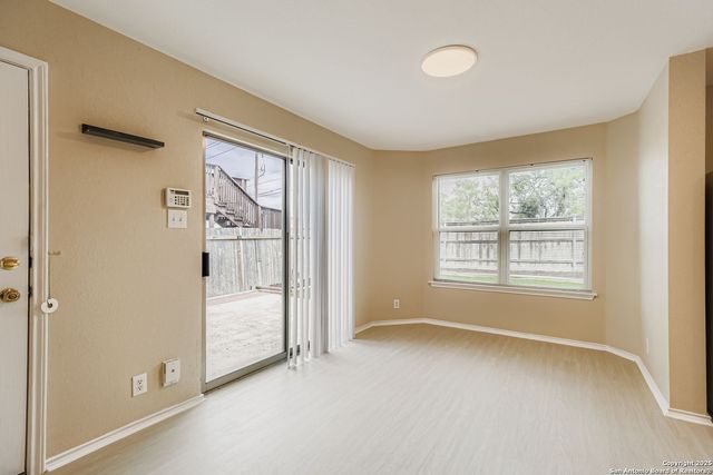 203 Adelaide Oaks, San Antonio, TX 78249