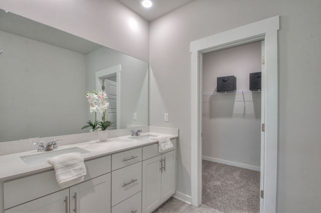 4218 Aragorn Way, Murfreesboro, TN 37128