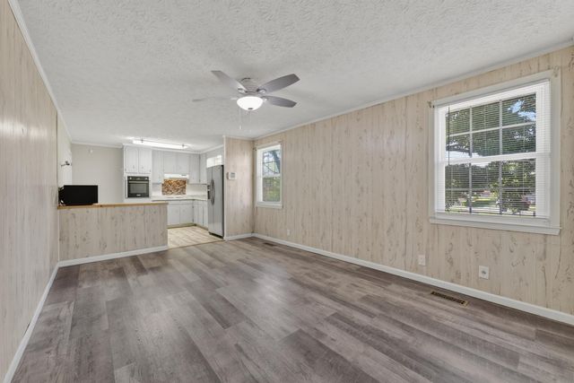 304 Notgrass Rd, Clarksville, TN 37042