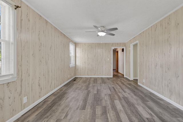 304 Notgrass Rd, Clarksville, TN 37042