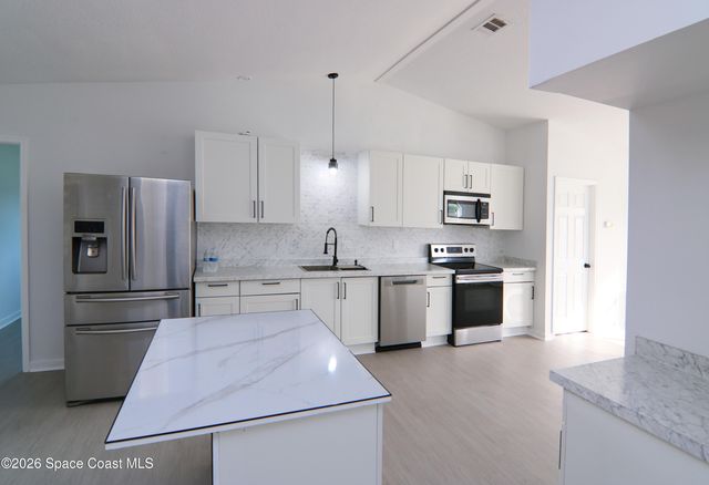 711 Kempten Street NW, Palm Bay, FL 32907