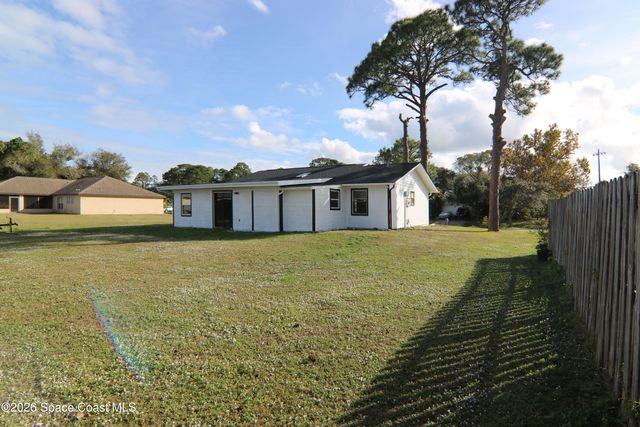 711 Kempten Street NW, Palm Bay, FL 32907