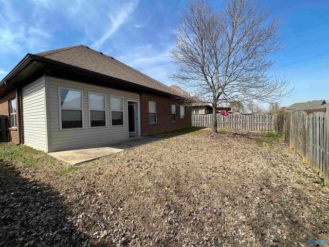 14424 Crooked Stick Place, Athens, AL 35611