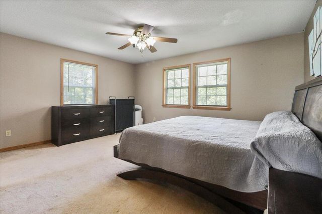 12794 County Road 8790, West Plains, MO 65775