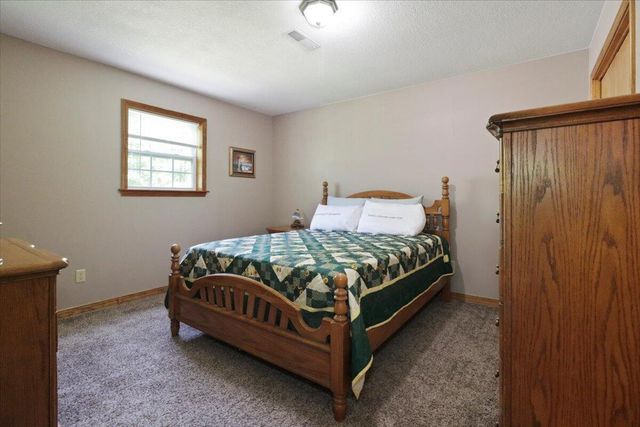 12794 County Road 8790, West Plains, MO 65775