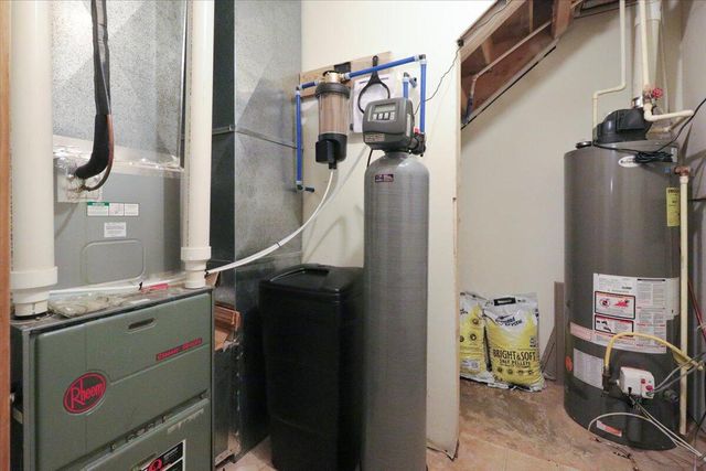 12794 County Road 8790, West Plains, MO 65775