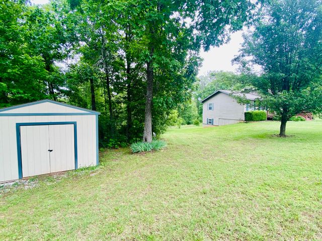 12794 County Road 8790, West Plains, MO 65775