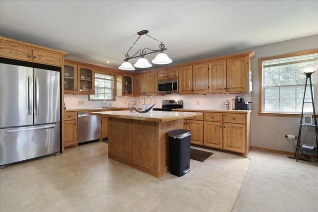 12794 County Road 8790, West Plains, MO 65775