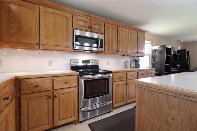 12794 County Road 8790, West Plains, MO 65775