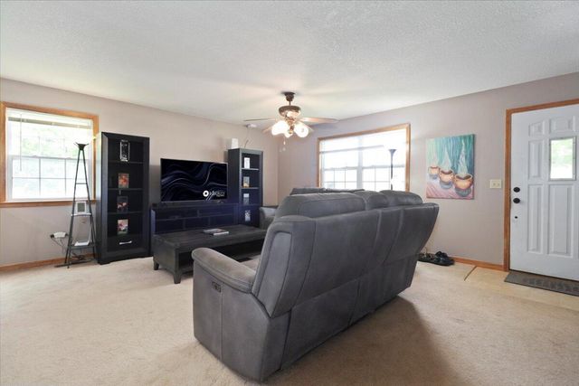 12794 County Road 8790, West Plains, MO 65775