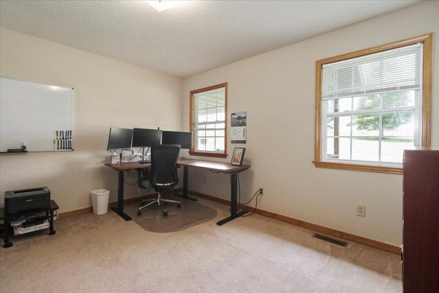 12794 County Road 8790, West Plains, MO 65775