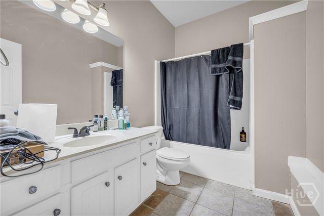 105 Hidden Lake Court, Hull, GA 30646