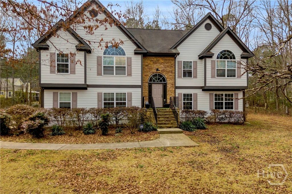 105 Hidden Lake Court, Hull, GA 30646