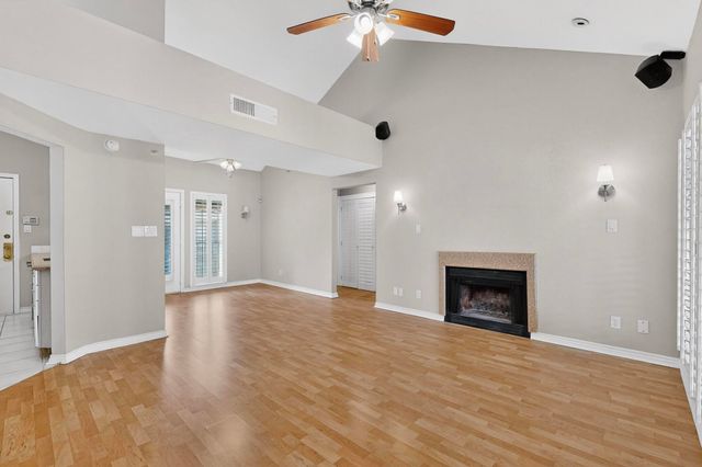 3105 San Jacinto Street 306, Dallas, TX 75204