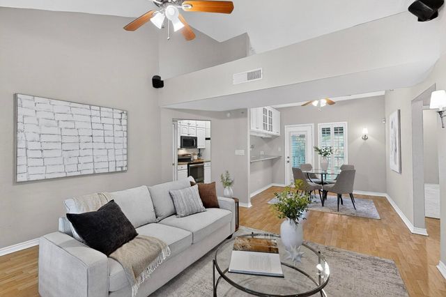 3105 San Jacinto Street 306, Dallas, TX 75204