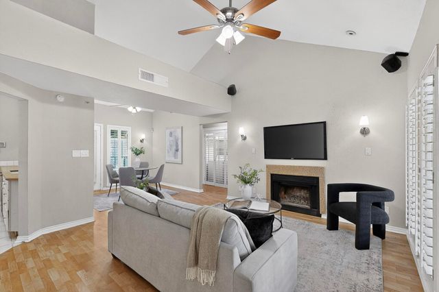 3105 San Jacinto Street 306, Dallas, TX 75204