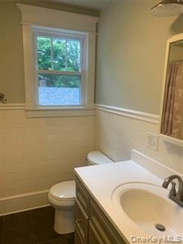 14 Edmunds Lane, Pine Bush, NY 12566