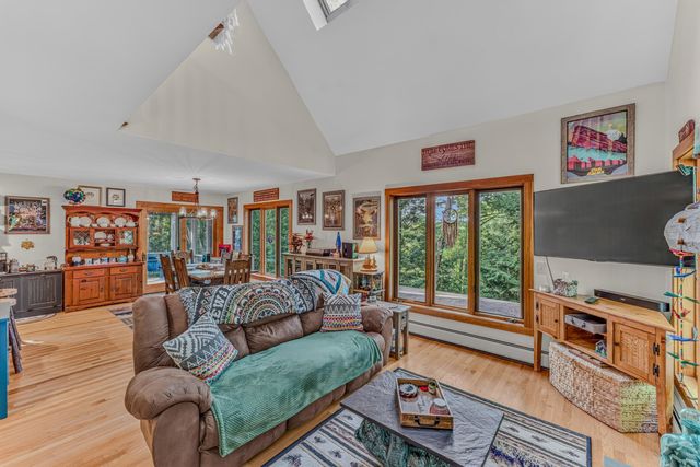 18 Armsby Circle, Campton, NH 03223