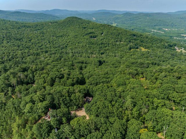 18 Armsby Circle, Campton, NH 03223