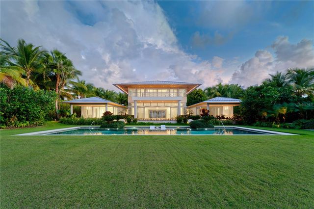 12 LAS ESTANCIAS, Rio Grande, PR 00745