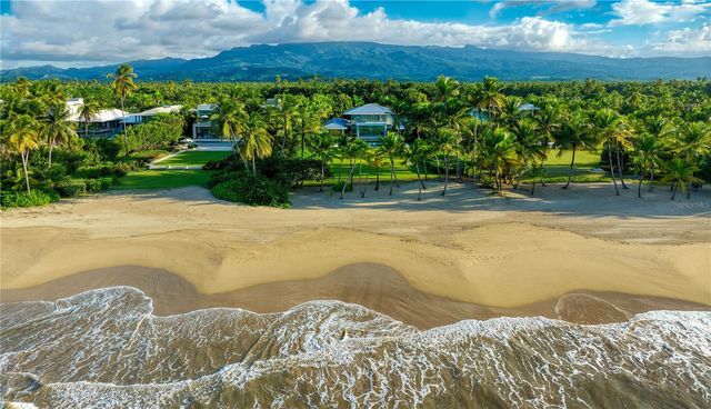 12 LAS ESTANCIAS, Rio Grande, PR 00745