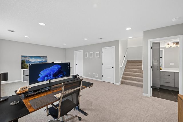 5460 Gestach Lane, Victoria, MN 55318