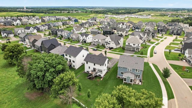 5460 Gestach Lane, Victoria, MN 55318