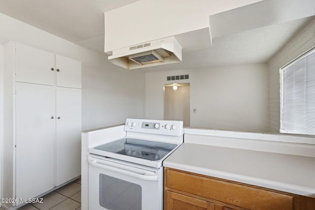 9552 E Irene Street, Tucson, AZ 85730