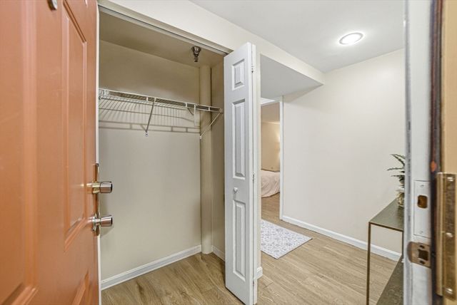 39 Hemenway St 27, Boston, MA 02115