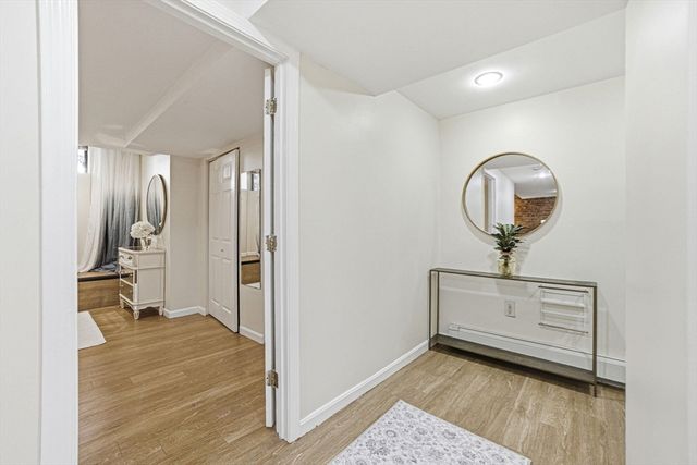 39 Hemenway St 27, Boston, MA 02115